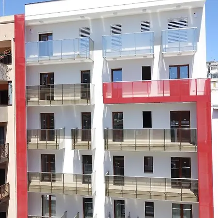 Central Modern Studio
