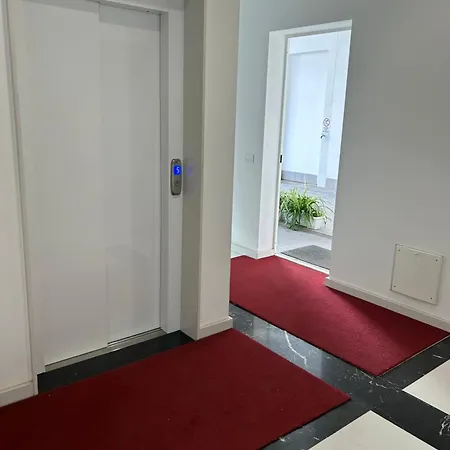 Central Modern Studio * Bari