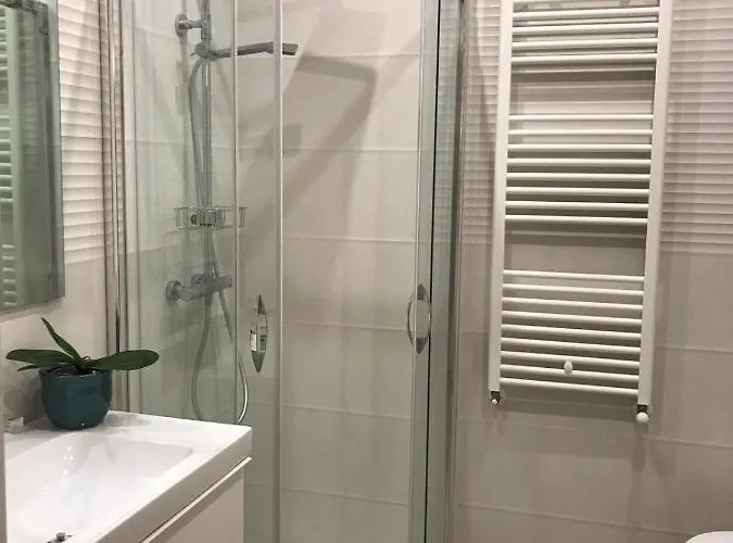 Central Modern Studio Apartman *