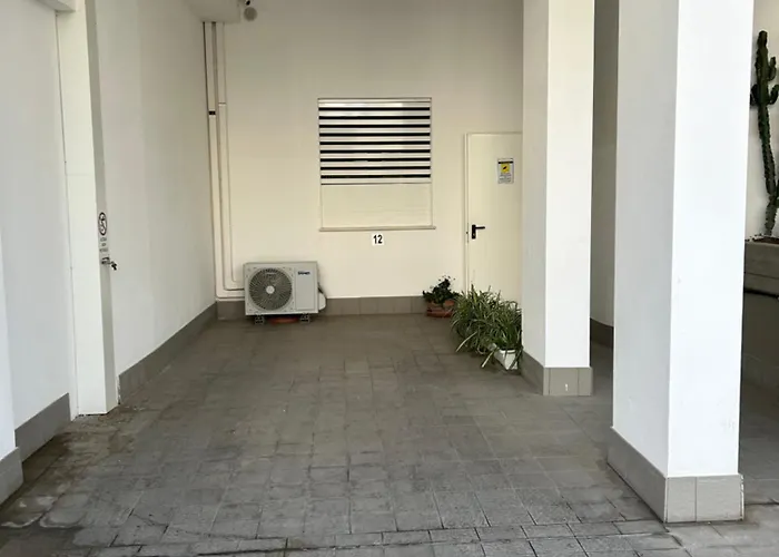 Central Modern Studio Bari