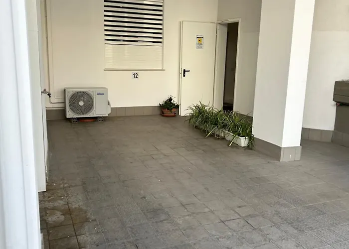 Central Modern Studio Apartman Bari