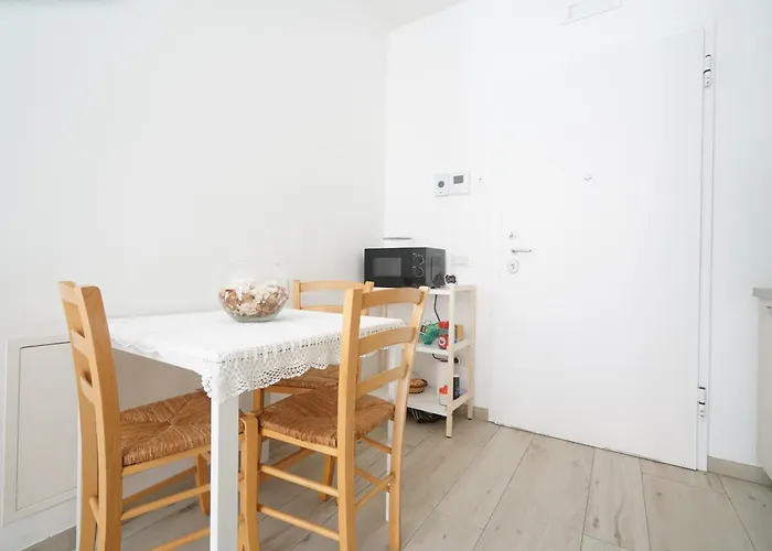 Central Modern Studio *