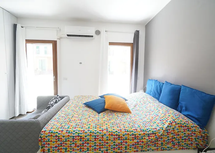 Central Modern Studio Apartman *